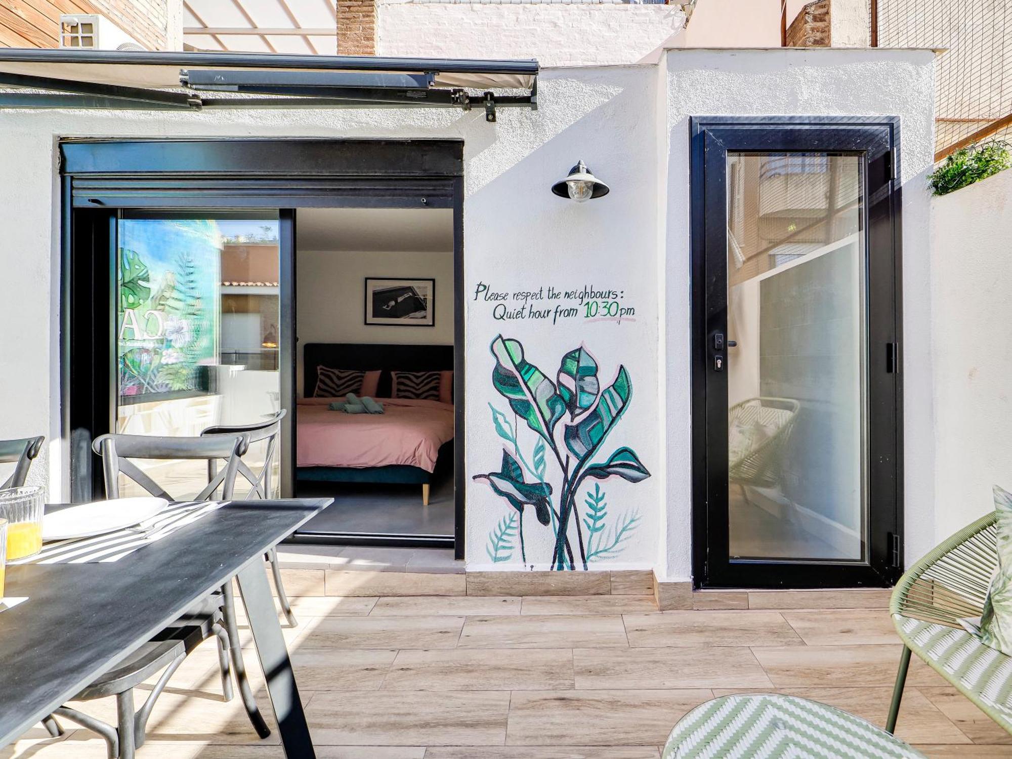 Casa Maria Townhouse- Terrace-4 Bedrooms L'Hospitalet de Llobregat Buitenkant foto