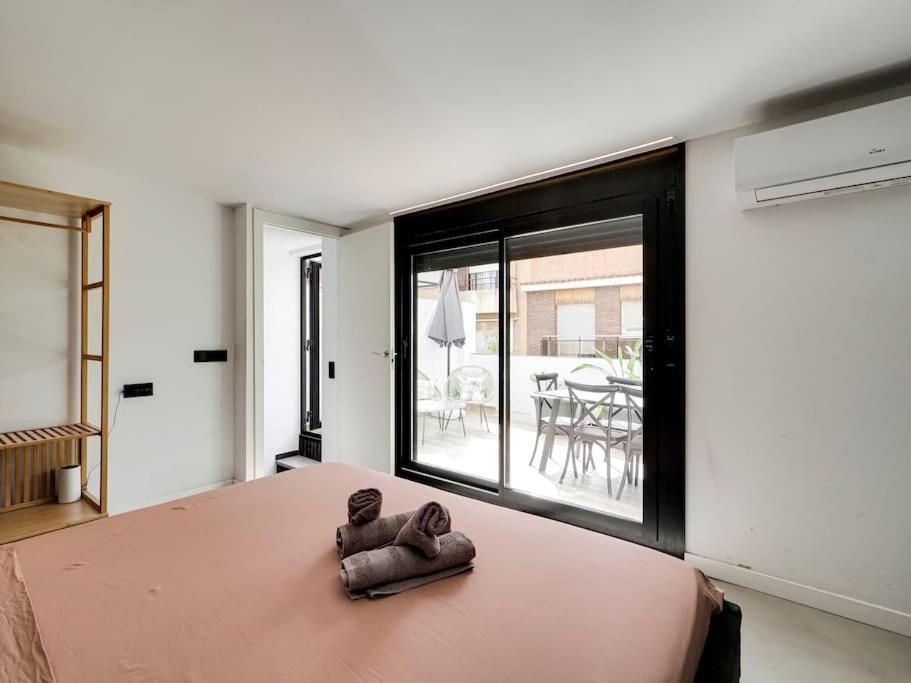 Casa Maria Townhouse- Terrace-4 Bedrooms L'Hospitalet de Llobregat Buitenkant foto