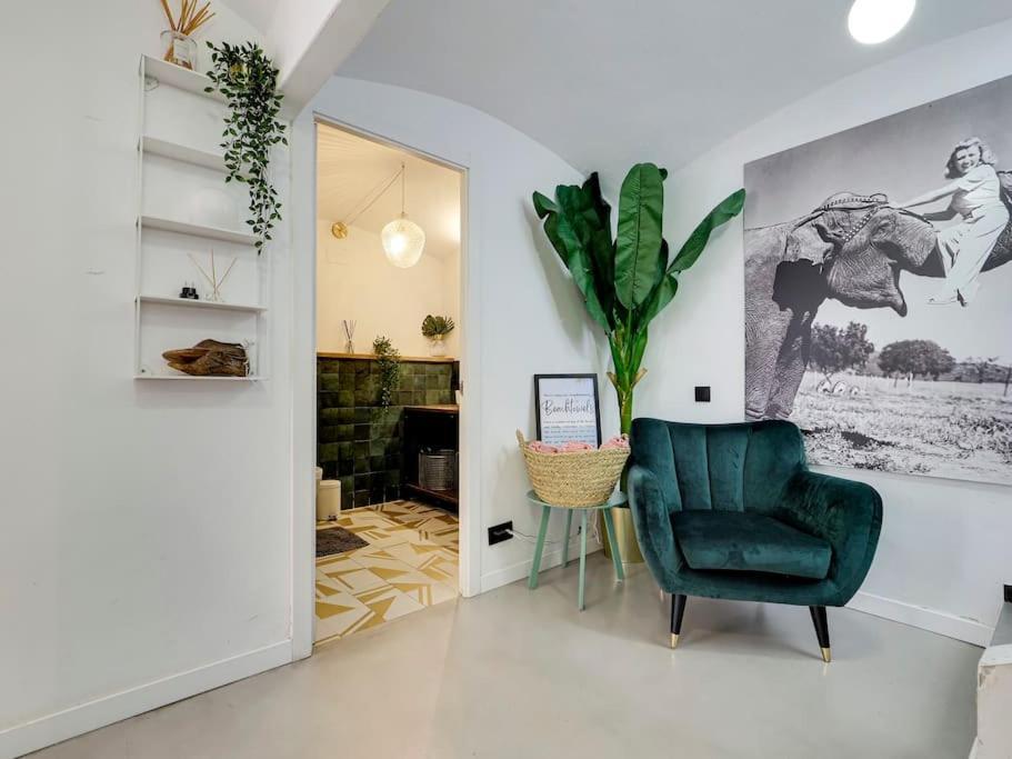 Casa Maria Townhouse- Terrace-4 Bedrooms L'Hospitalet de Llobregat Buitenkant foto