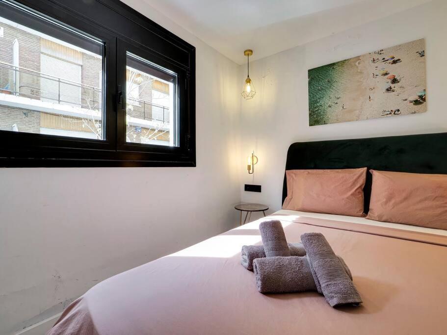 Casa Maria Townhouse- Terrace-4 Bedrooms L'Hospitalet de Llobregat Buitenkant foto