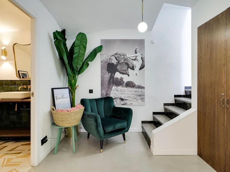 Casa Maria Townhouse- Terrace-4 Bedrooms L'Hospitalet de Llobregat Buitenkant foto