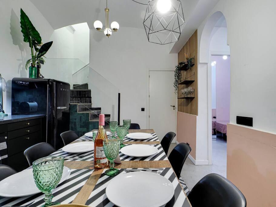 Casa Maria Townhouse- Terrace-4 Bedrooms L'Hospitalet de Llobregat Buitenkant foto